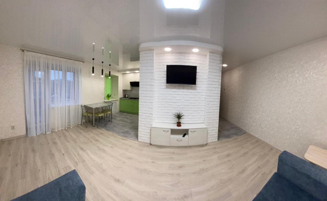 Suite Mira Avenue Center Двухкомнатная Квартира В Центре Возле Тц Цум Chernihiv Bagian luar foto