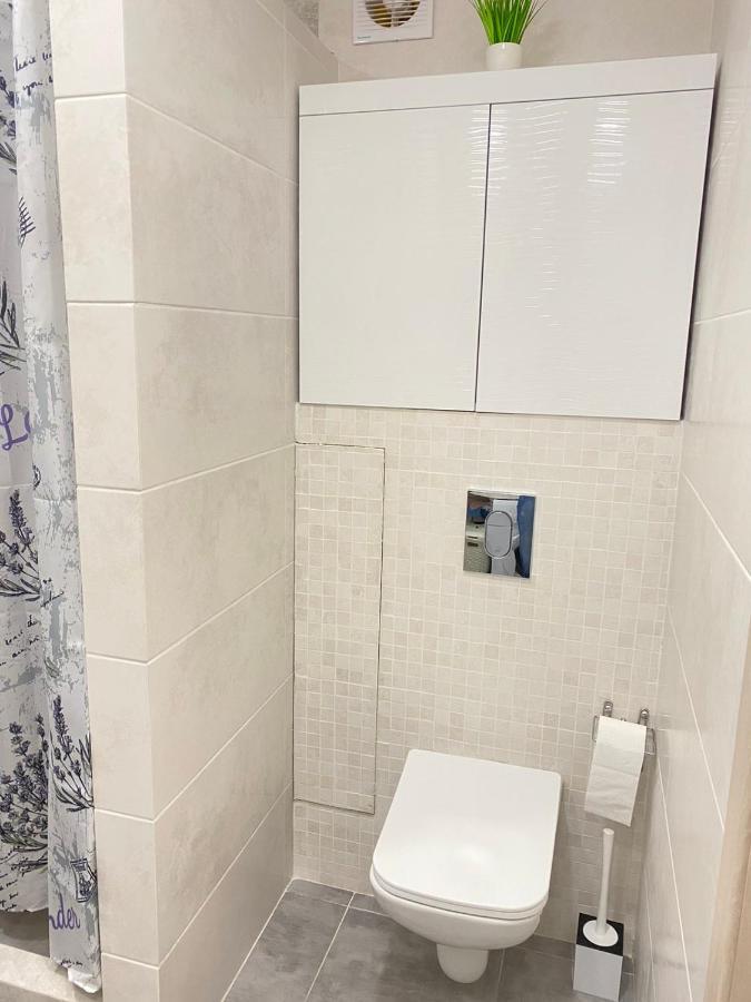Suite Mira Avenue Center Двухкомнатная Квартира В Центре Возле Тц Цум Chernihiv Bagian luar foto