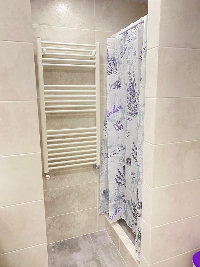 Suite Mira Avenue Center Двухкомнатная Квартира В Центре Возле Тц Цум Chernihiv Bagian luar foto